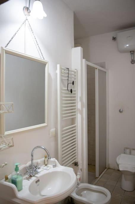 Elegant Apartment Outside Ztl & 10Min From Center ฟลอเรนซ์ ภายนอก รูปภาพ