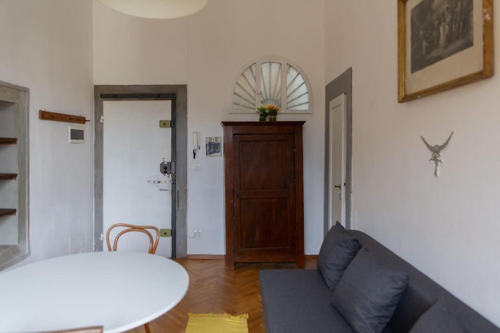 Elegant Apartment Outside Ztl & 10Min From Center ฟลอเรนซ์ ภายนอก รูปภาพ