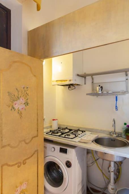 Elegant Apartment Outside Ztl & 10Min From Center ฟลอเรนซ์ ภายนอก รูปภาพ